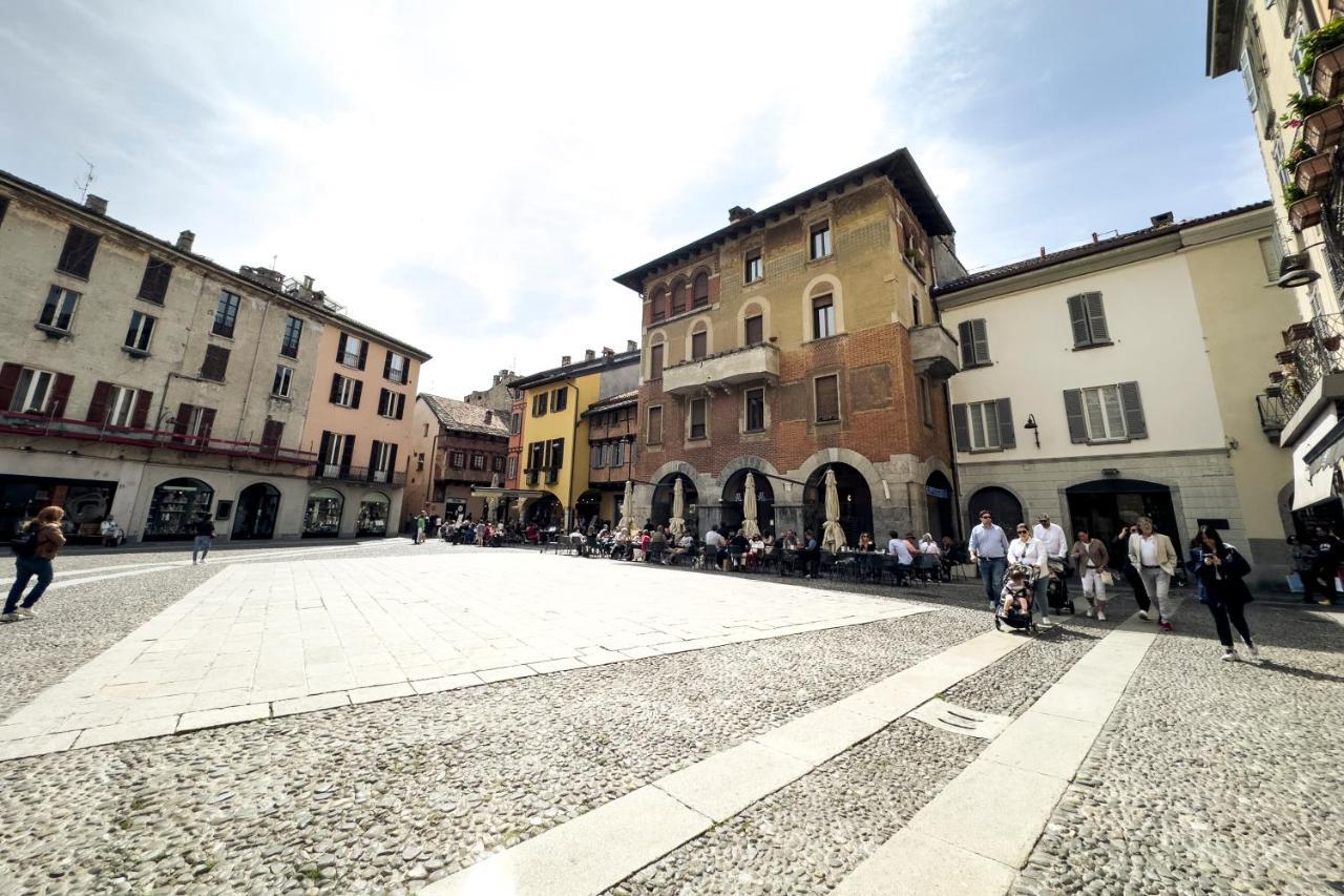 Casa Del Pittore - Elegante Appartamento Del 1200 - Centro Storico Como Dış mekan fotoğraf